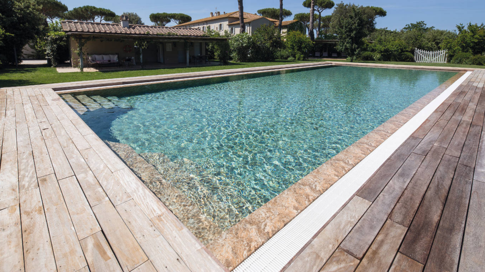 Piscina Con Telo Bianco ~ Piscine Castiglione